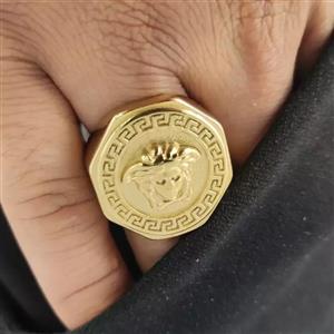 انگشتر استیل طلایی ورساچه چند ضلعی