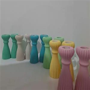 شمعدان شیاردار.  