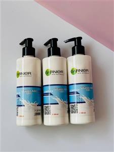 کرم آبرسان و سفیدکننده دست و صورت  شیر گارنیر GARNIER