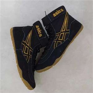 کفش کشتی اسیکس طرح  کاندا 