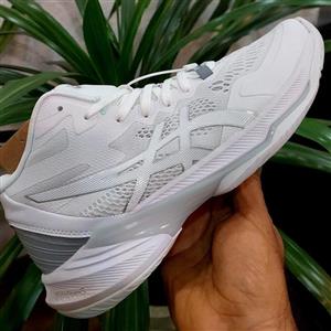 کفش والیبال بسکتبال هندبال اسیکس اسکای الیت 2 کیفیت مستر کوالیتی ویتنام رنگ سفید نقره ای 