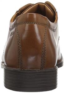 CLARKS Men's Tilden Plain Oxford