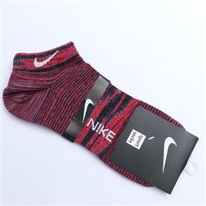 جوراب مچی مارک نایک رنگ زرشکی طرح دار پافیت 22652