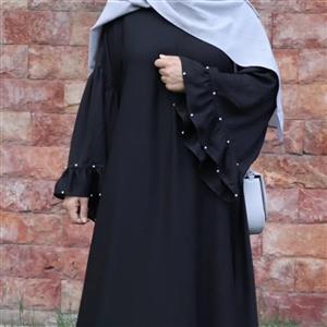 عبایی کرپ حریر مشکی جت بلک مدل آمینِ ماه شو مزون 