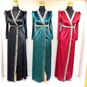 لباس مجلسی سانای جنس مخمل سایز36تا56درسه رنگ سبزقرمزمشکی قد150تا55