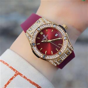 ساعت دخترانه HUBLOT \nنایلون\nبند پیو\nتاریخ دار\nبدنه فول نگین\nرنگ ثابت\nموتور چین\nدخترانه و زنانه