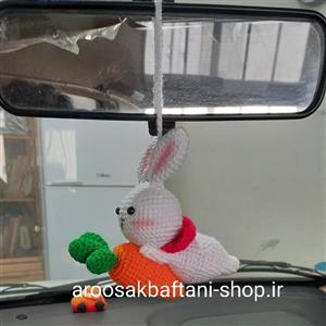 عروسک بافتنی خرگوش قهرمان 10سانت در10سانت بافت بارنگ دلخواه شما