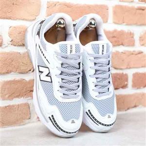 کتونی مردانه نیوبالانس RDE6 سفید طوسی مشکی Advin