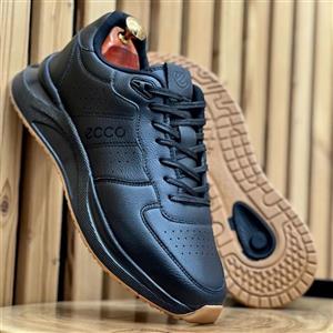 کفش کتونی چرم اکو 