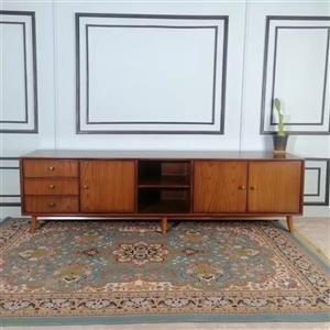 میزتلویزیون قهوه ای دومتری (پس کرایه)