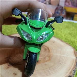 ماکت فلزی موتور کاوازاکی نینجا ninja  دکوری تزیینی مجسمه اسباب بازی