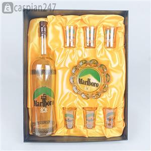 ست بطری 1 لیتری با 6 شات و زیر سیگاری شیشه ای شفاف طرح مارلبرو