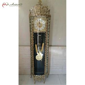 ساعت ایستاده برنزی نیم گرد با پس زمینه مشکی، آونگ دار مدل تاج دار