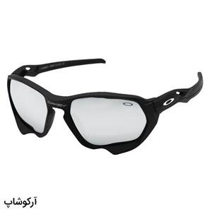 عینک آفتابی ورزشی با فریم رنگ مشکی مات، لنز آینه ای و نقره ای رنگ برند Oakley مدل 2742