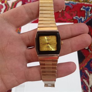 ساعت قدیمی و نوستالژی مردانه طلایی اوماکس ژاپن OMAX JAPAN 
