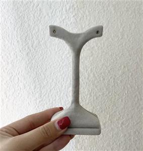 مانکن گوشواره نخلی روکش مخملی