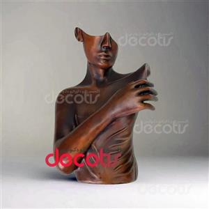 مانکن نیم تنه و دست طلا و جواهر  