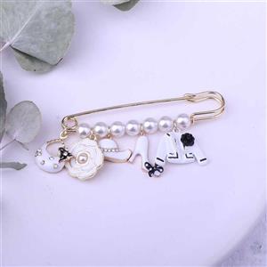 سنجاق سینه مدل سنجاق قفلی