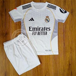 ست فوتبالی پسرانه و بزرگسال رئال مادرید طرح2026 