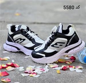 فروش استثنایی کفش کتونی اسپرت بچگانه پمپی مدل بالنسیاگا با جنس و کیفیت عالی رنگ مشکی سفید کد 5580