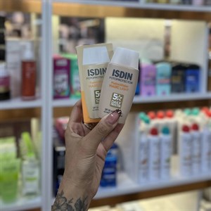 کرم ضد آفتاب رنگی ایزدین LIGHT حجم ۵۰ میل و spf 50