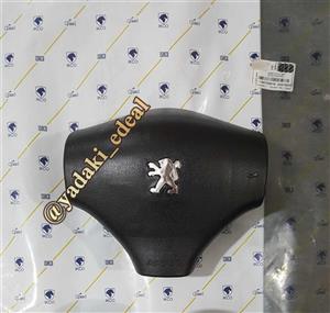 قاب ایربگ فرمان پژو206 مدل ایمن قاب درپوش کورکن ایربگ روی فرمان پژو 206 مدل ایمن