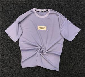 تیشرت Essentials Fear of God  Essentials رنگ طوسی لیلک برند Fear of God