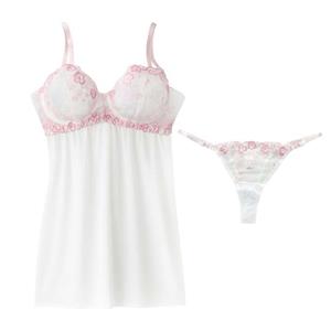 لباس خواب زنانه برتا مدل فنردار توری 2200PS