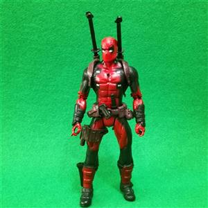 اکشن فیگور ددپول ضد قهرمان از دنیای مارول خوش ساخت با جزییات دقیق از جنس پی وی سی