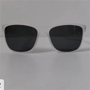 عینک آفتابی پرادا با فریم کریستالی