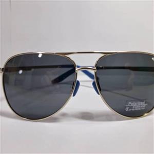 عینک آفتابی اوکلی008910