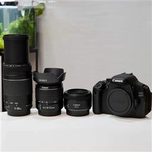 دوربین عکاسی کانن استوک مدل Canon 600D 18-55 50mm 75-300 همراه با لنز