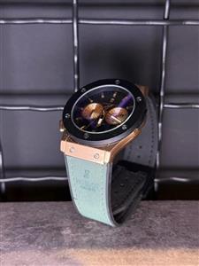 ساعت هابلوت کد 88288 طرح ساده رنگ طلایی سبز