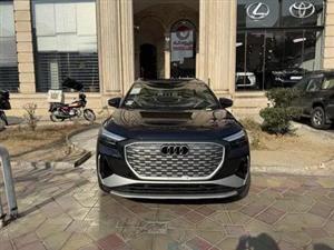 خودرو آئودی Q4 e-tron-2025