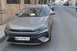 خودرو کی ام سی J7-1402