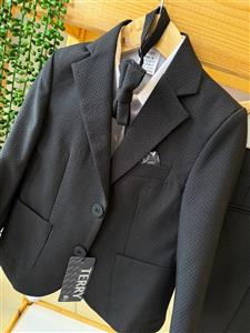 کت و شلوار و جلیقه و پیراهن وپایون پسرانه لاکچری و خوش استایل ترک ،برند Terry شیک و باکیفیت و مدل vip مناسب 6 تا 13 سال