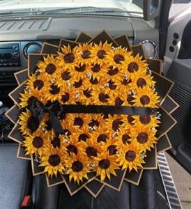 از کجا می‌توانم گل آفتابگردان برای باکس گل در کرج پیدا کنم؟