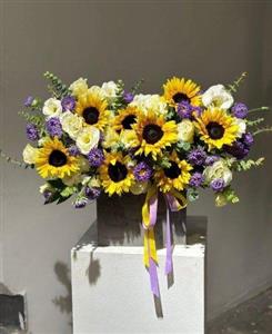 باکس گل تبریک برای نوزاد دختر