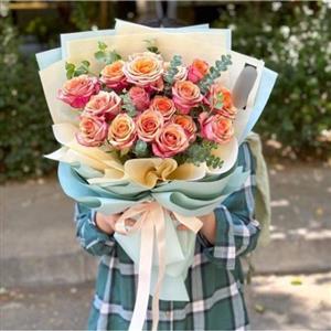 گل فروشی در خیابان شاهین ویلا کرج 355