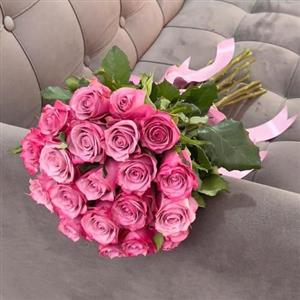 از کجا می‌توانم رز هفت رنگ برای مراسم‌های خاص خریداری کنم؟