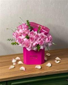 باکس گل تبریک تولد برای خواهر