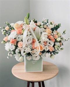 باکس گل تبریک برای شغل جدید