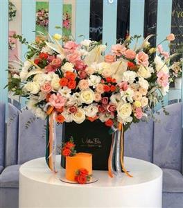 از کجا باکس گل و کیک برای جشن تولد آقا تهیه کنم؟