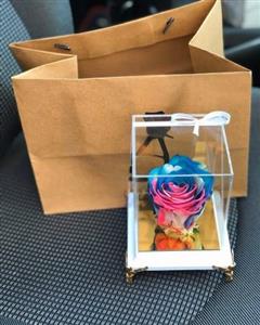 گل رز جاودان برای هدیه به زن چه تاثیری دارد؟