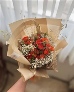 چگونه یک دسته گل عاشقانه برای معذرت‌خواهی از معشوق انتخاب کنیم؟