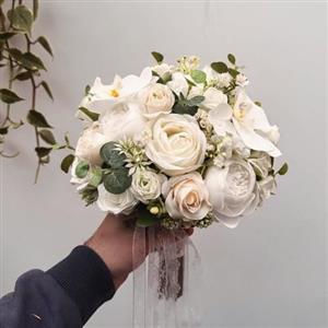 آیا امکان تعیین ساعت تحویل دسته گل عروس وجود دارد؟