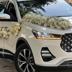 تزیین ماشین عروس با گل رز را از کجا می‌توان تهیه کرد؟