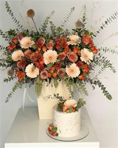 باکس گل و کیک تولد لاکچری برای خواهر | کد: ZNB-PMW