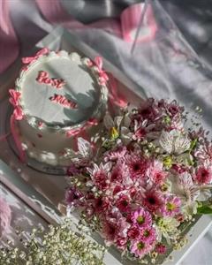 ایده برای خرید گل و کیک تولد برای یک سالگی