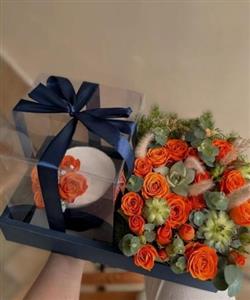 گل تولد و کیک برای مادر